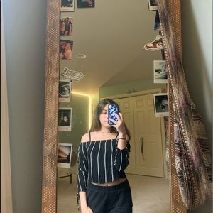 BUNDLE, off the shoulder to & short sleeve top